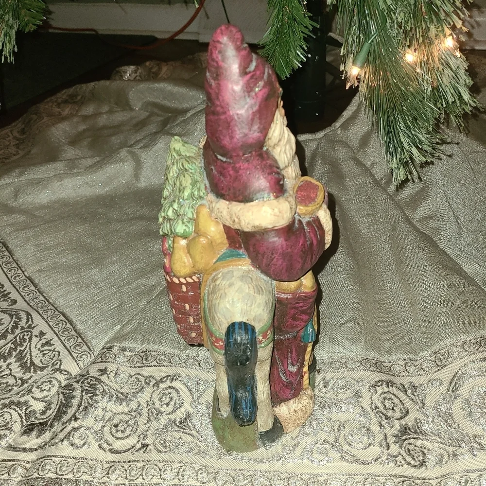 Santa hand painted clay figurine carrosal horse‎ glitter holiday Christmas